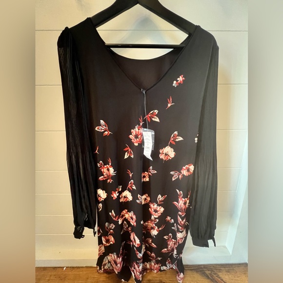 New White House Black Market dress. New with tags. - Picture 1 of 3